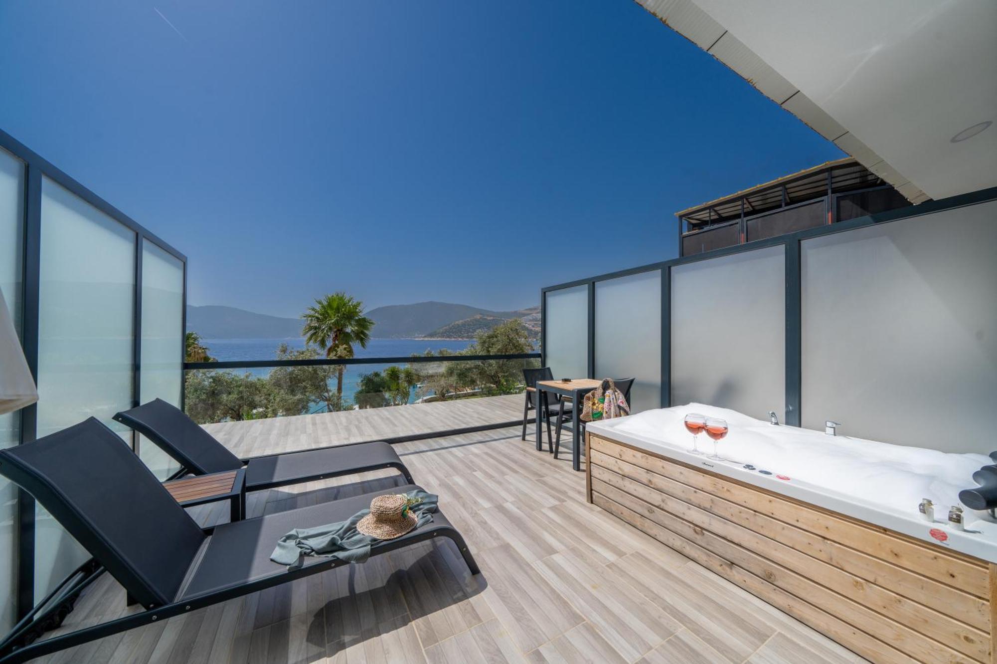 Kalkan Beach Park Hotel Kas Exterior photo