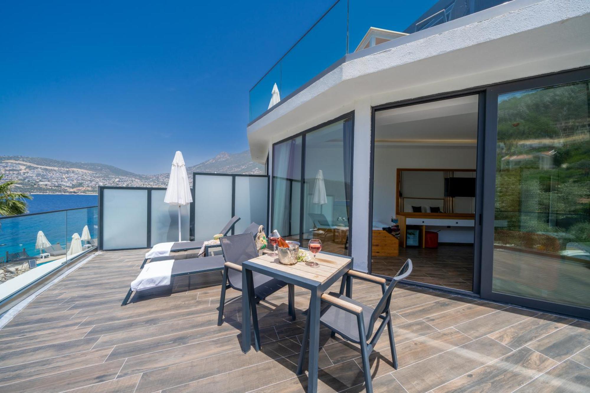 Kalkan Beach Park Hotel Kas Exterior photo