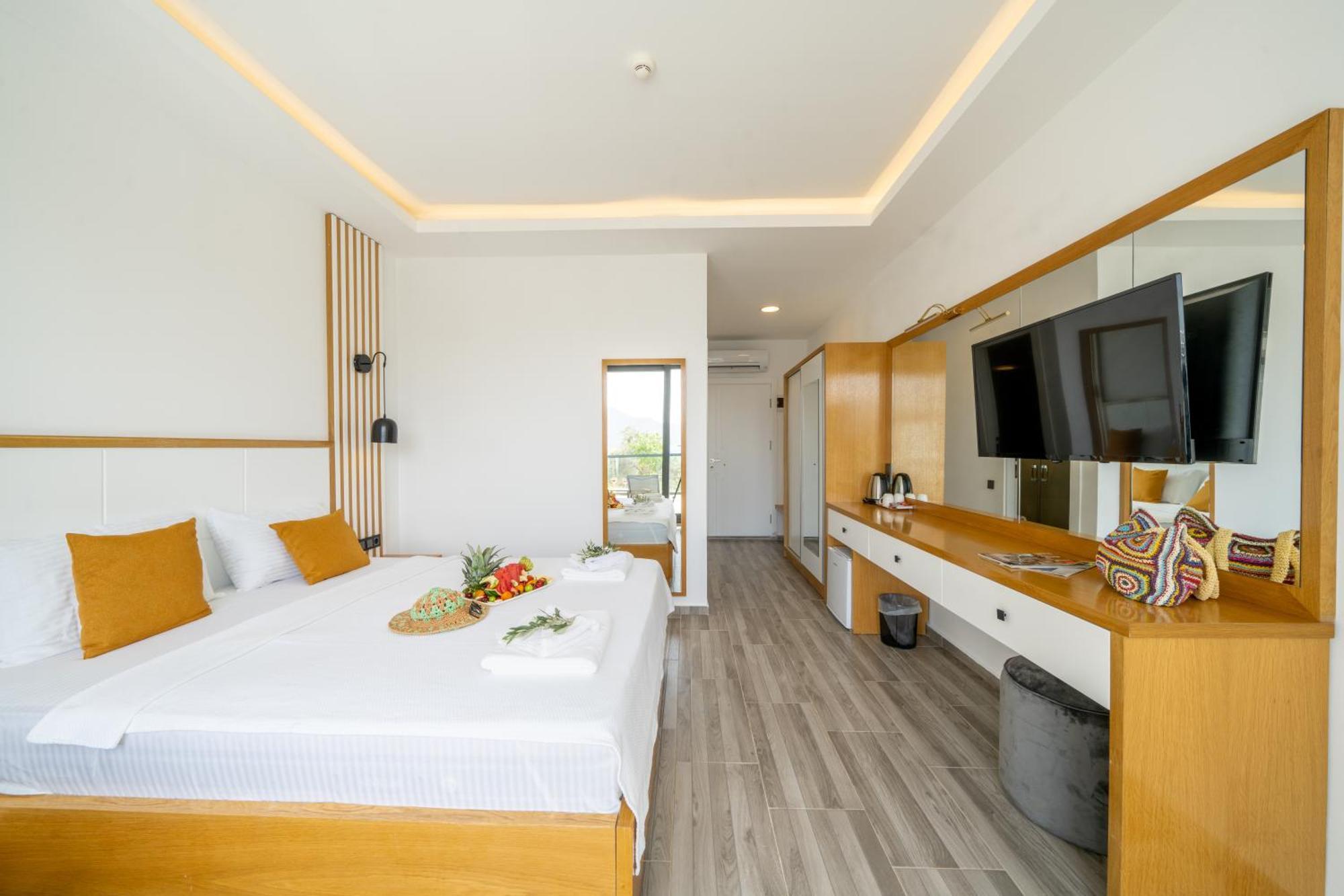 Kalkan Beach Park Hotel Kas Exterior photo